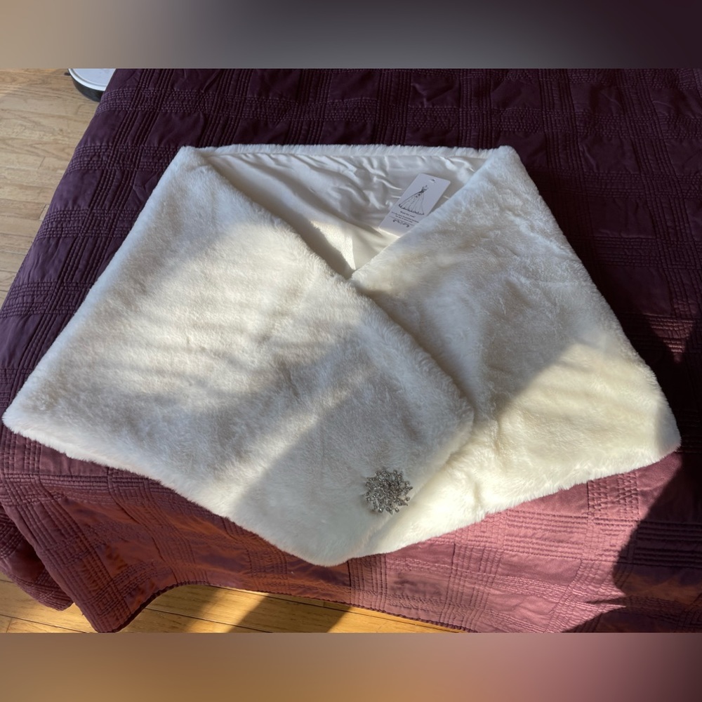 Shawl worn once at my wedding from exit to the hotel about 15 minutes